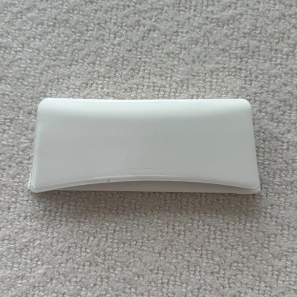 NEW_ Gentle Monster Sunglasses_ Blue - Picture 4 of 8